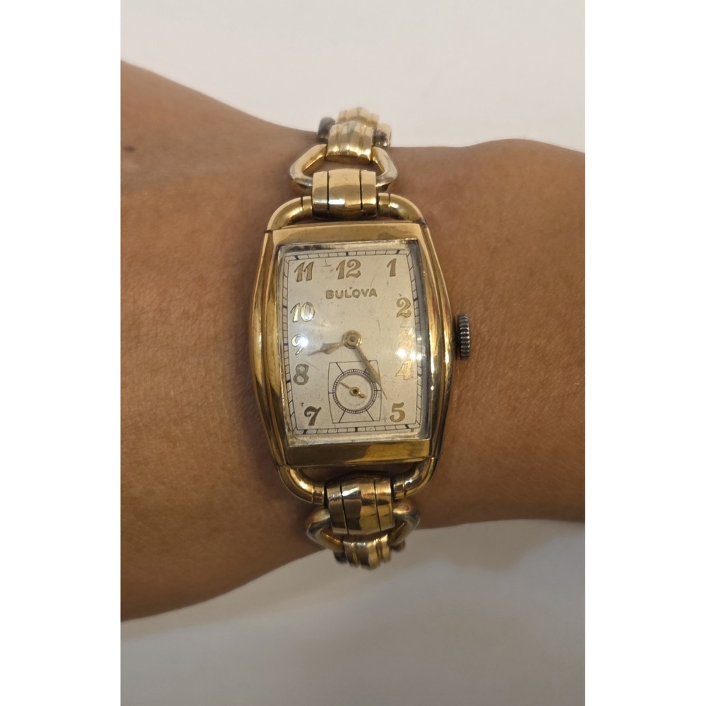 VINTAGE 1940's BULOVA AMBASSADOR B- 10K GF Mechanical Watch Runs